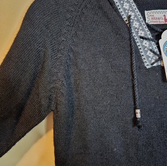 The Alpaca Connection Hooded long sleeve Sweater Size Small NWT - Picture 4 of 9